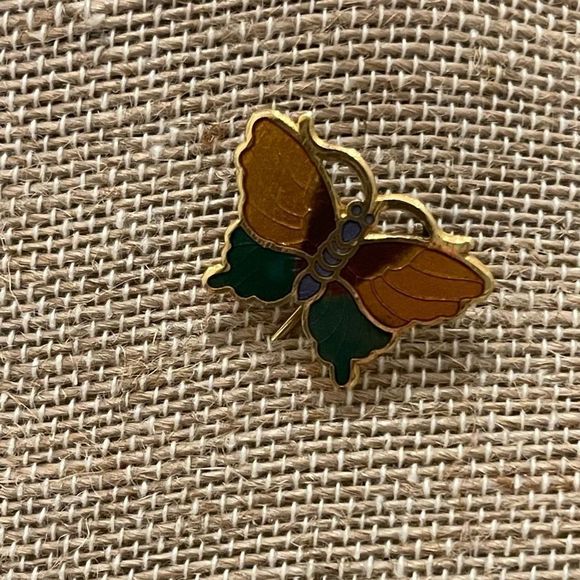 Vintage Cloisonné style butterfly stick pin gold tone - Picture 2 of 4
